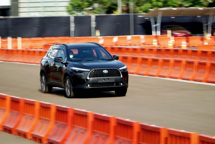 Tampang Keren Toyota Corolla Cross yang Dibanderol Mulai Rp 457,8 Juta